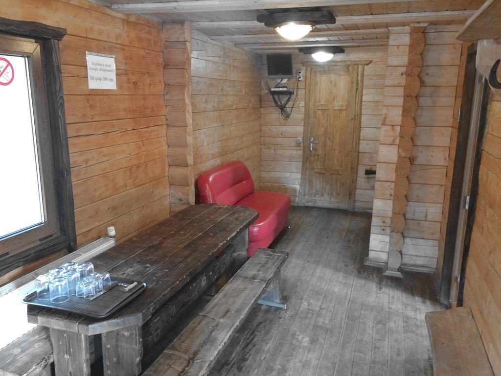 ורחובינה Hotel Gerdan Verkhovina מראה חיצוני תמונה